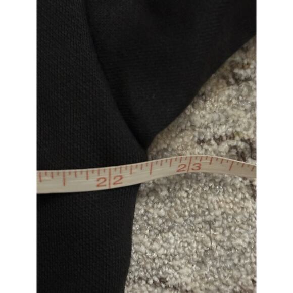 PUMA Women's Fleece Crewneck Sweatshirt Badge Size Large Black - Picture 2 of 5